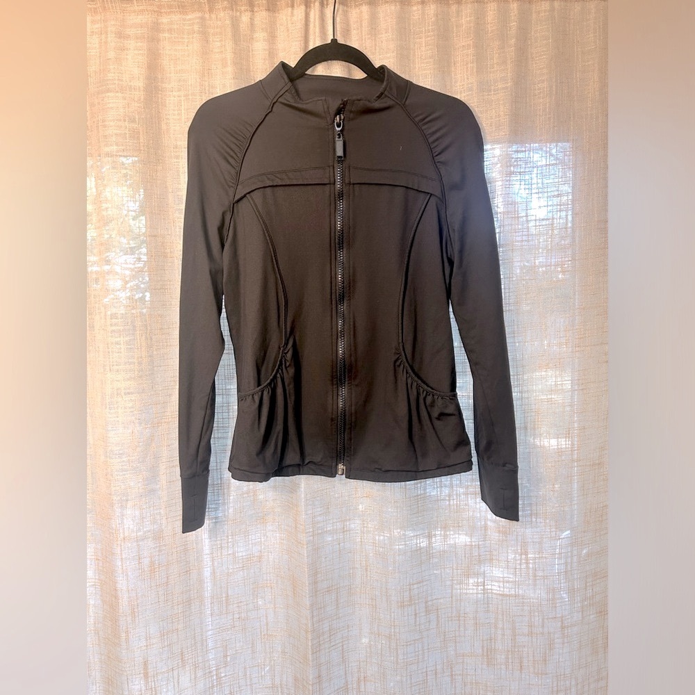 NWOT Lija Athletic Golf Tennis Black Zip-Up Sports Jacket size Large.